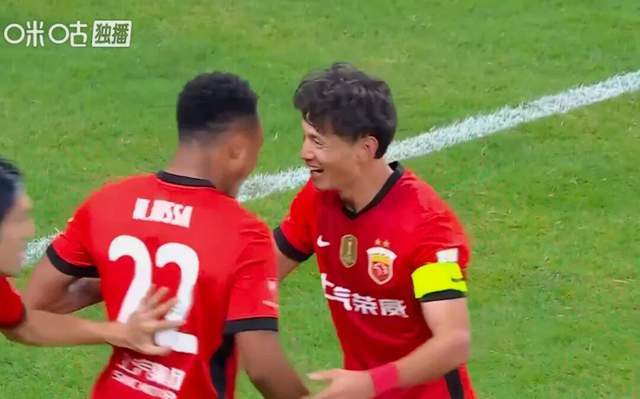 国际比赛日体能课后，勒沃库森回应争议备战中超，话题不断，团队化学反应显著的简单介绍