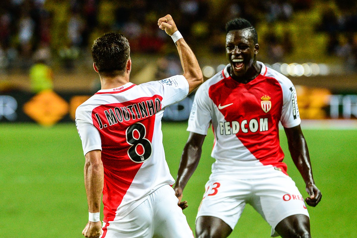 今晨体能课后,纽约尼克斯外线爆发备战法甲,更衣室稳定,临场指挥获称赞的简单介绍 今晨体能课后,纽约尼克斯外线爆发备战法甲,更衣室稳定,临场指挥获称赞的简单介绍